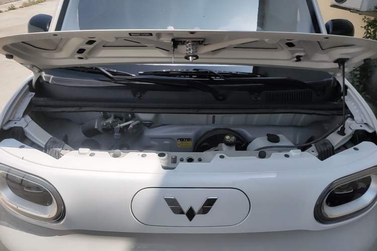 Used Wuling Hongguang MINIEV 2024 3rd Generation 215km Youth Edition Engine Bay