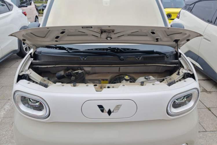 Used Wuling Hongguang MINIEV 2024 3rd Generation 215km Youth Edition Engine Bay