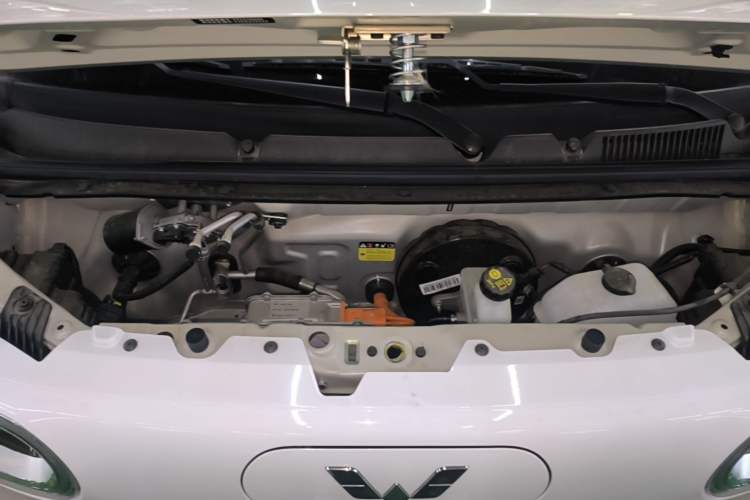 Used Wuling Hongguang MINIEV 2024 3rd Generation 215km Youth Edition Engine Bay