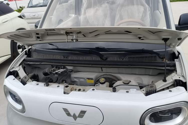 Used Wuling Hongguang MINIEV 2024 3rd Generation 215km Youth Edition Engine Bay