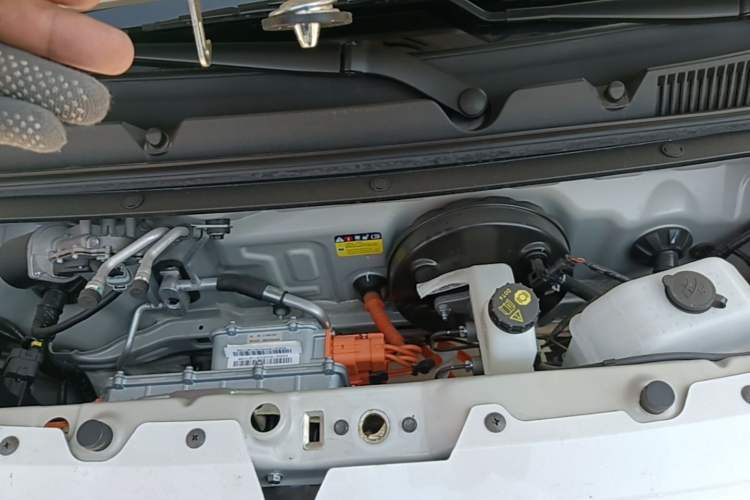 Used Wuling Hongguang MINIEV 2024 3rd Generation 215km Youth Edition Engine Bay