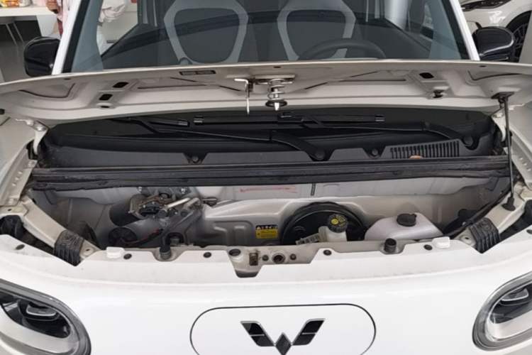 Used Wuling Hongguang MINIEV 2024 3rd Generation 215km Advanced Version Engine Bay