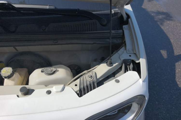 Used Wuling Hongguang MINIEV 2024 3rd Generation 170 km Engine Bay Left