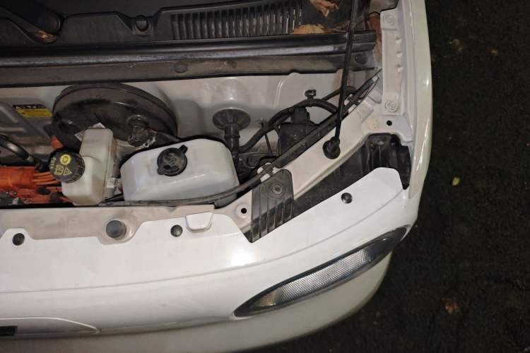 Used Wuling Hongguang MINIEV 2024 3rd Generation 215km Advanced Version Engine Bay Left