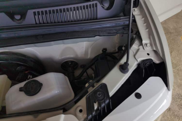 Used Wuling Hongguang MINIEV 2024 3rd Generation 215km Youth Edition Engine Bay Left