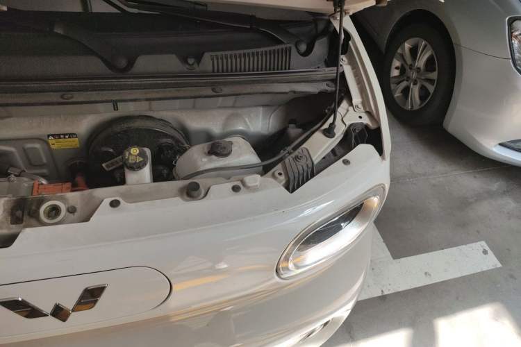 Used Wuling Hongguang MINIEV 2024 3rd Generation 215km Youth Edition Engine Bay Left