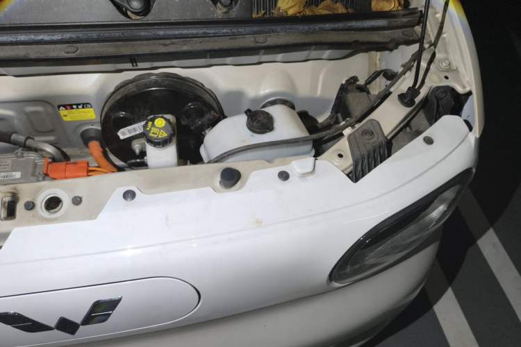 Used Wuling Hongguang MINIEV 2024 3rd Generation 215km Advanced Version Engine Bay Left