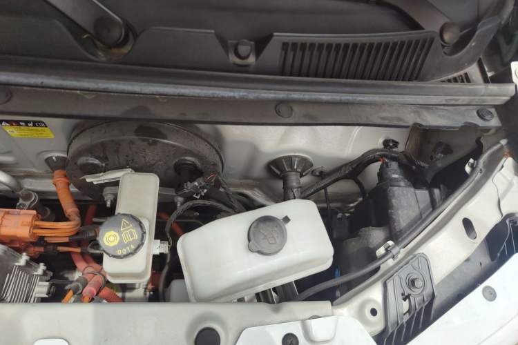 Used Wuling Hongguang MINIEV 2024 3rd Generation 215km Youth Edition Engine Bay Left