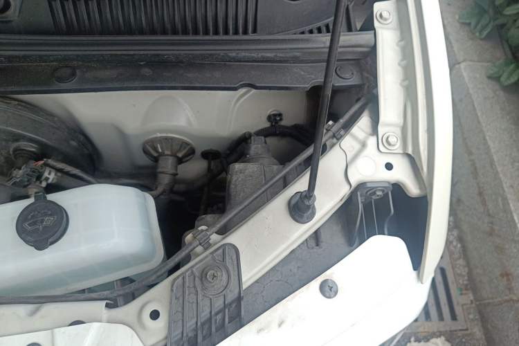 Used Wuling Hongguang MINIEV 2024 3rd Generation 215km Advanced Version Engine Bay Left