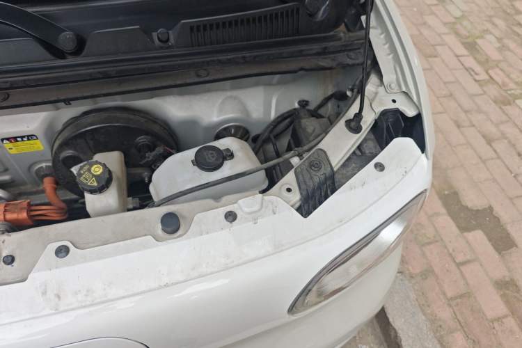 Used Wuling Hongguang MINIEV 2024 3rd Generation 215km Youth Edition Engine Bay Left