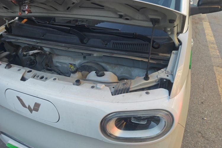 Used Wuling Hongguang MINIEV 2024 3rd Generation 215km Advanced Version Engine Bay Left
