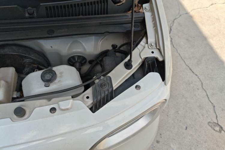 Used Wuling Hongguang MINIEV 2024 3rd Generation 215km Advanced Version Engine Bay Left