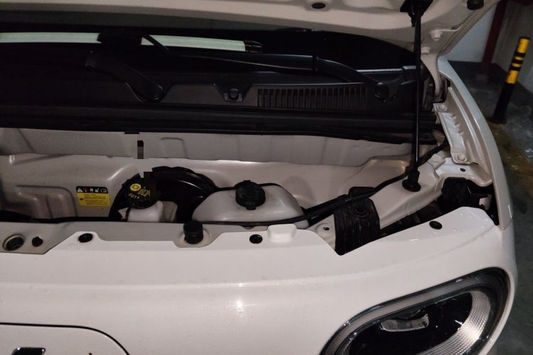 Used Wuling Hongguang MINIEV 2024 3rd Generation 215km Youth Edition Engine Bay Left