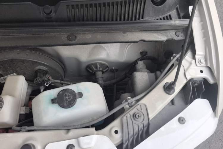 Used Wuling Hongguang MINIEV 2024 3rd Generation 215km Youth Edition Engine Bay Left
