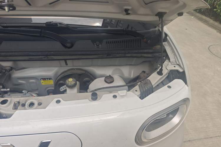 Used Wuling Hongguang MINIEV 2024 3rd Generation 215km Youth Edition Engine Bay Left