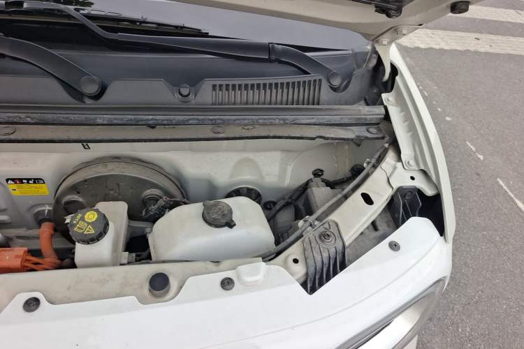 Used Wuling Hongguang MINIEV 2024 3rd Generation 215km Youth Edition Engine Bay Left