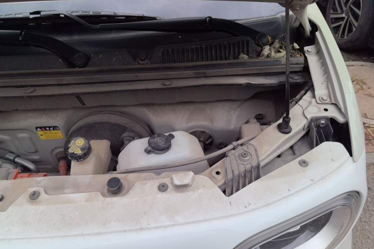 Used Wuling Hongguang MINIEV 2024 3rd Generation 215km Advanced Version Engine Bay Left