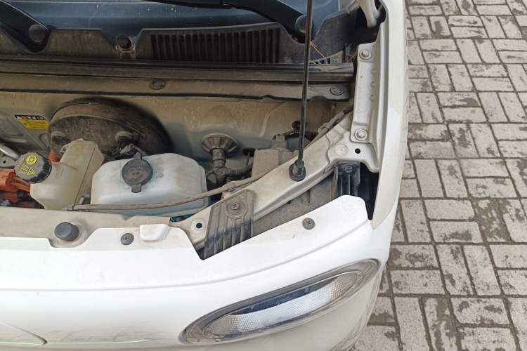 Used Wuling Hongguang MINIEV 2024 3rd Generation 215km Advanced Version Engine Bay Left