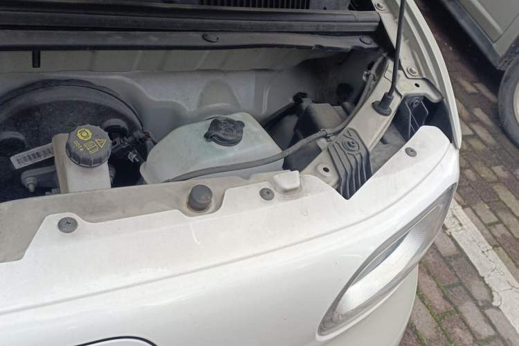 Used Wuling Hongguang MINIEV 2024 3rd Generation 215km Advanced Version Engine Bay Left
