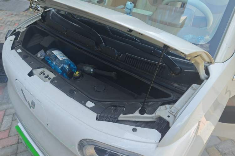 Used Wuling Hongguang MINIEV 2024 3rd Generation 215km Youth Edition Engine Bay Left
