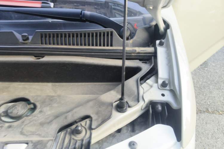 Used Wuling Hongguang MINIEV 2024 3rd Generation 215km Youth Edition Engine Bay Left