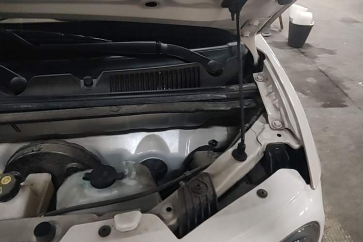 Used Wuling Hongguang MINIEV 2024 3rd Generation 215km Youth Edition Engine Bay Left