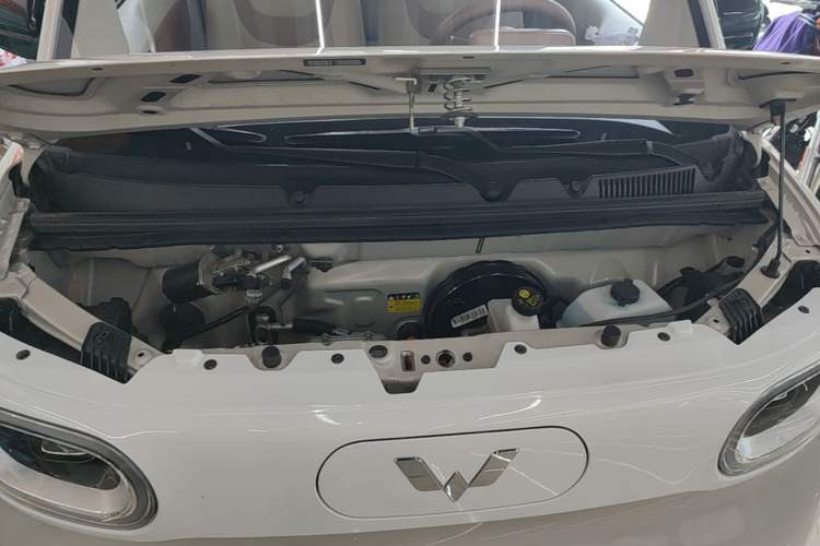 Used Wuling Hongguang MINIEV 2024 3rd Generation 215km Youth Edition Engine Bay