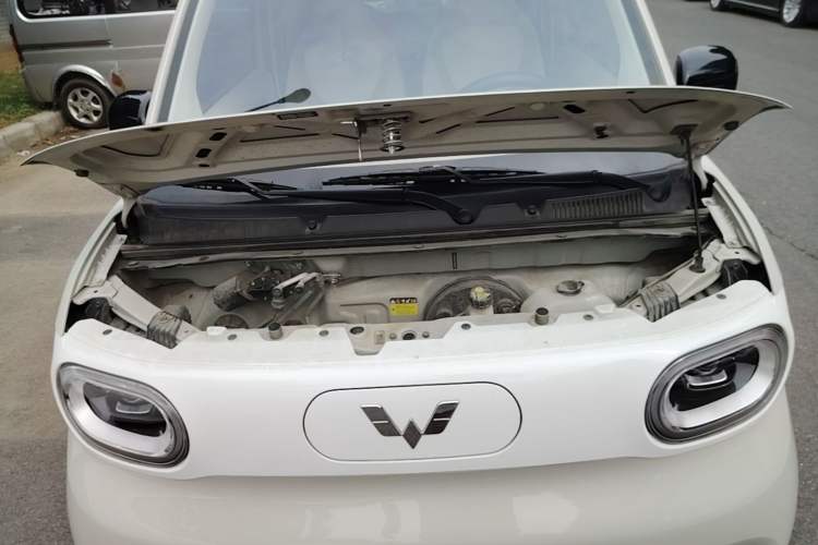 Used Wuling Hongguang MINIEV 2024 3rd Generation 215km Youth Edition Engine Bay