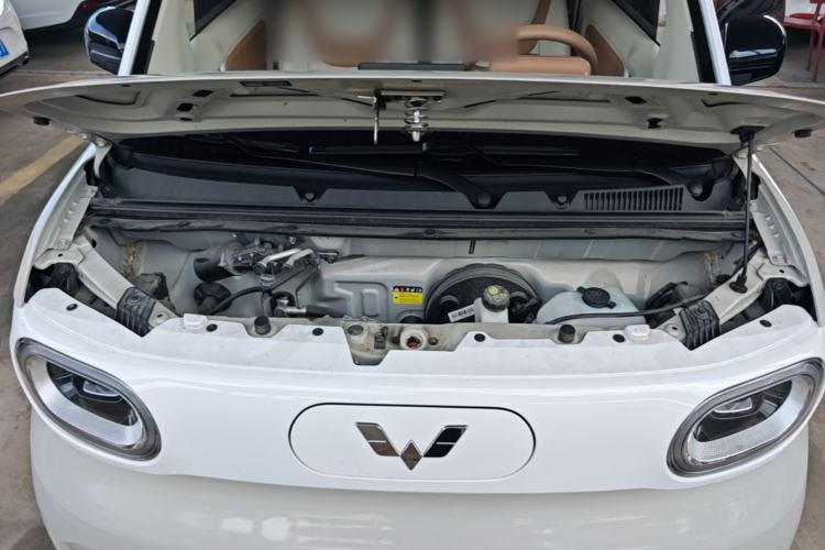 Used Wuling Hongguang MINIEV 2024 3rd Generation 215km Advanced Version Engine Bay
