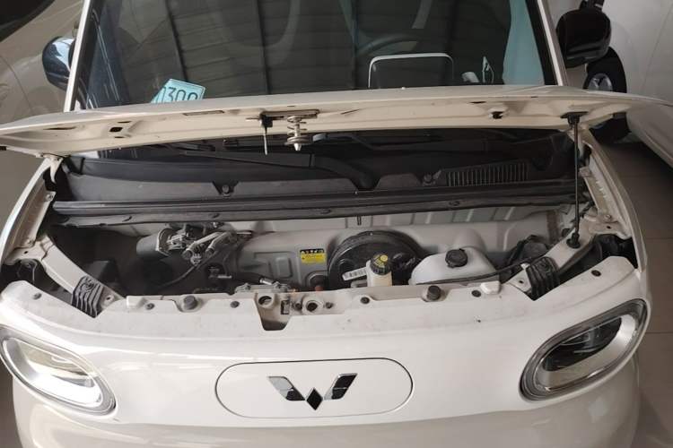 Used Wuling Hongguang MINIEV 2024 3rd Generation 215km Youth Edition Engine Bay
