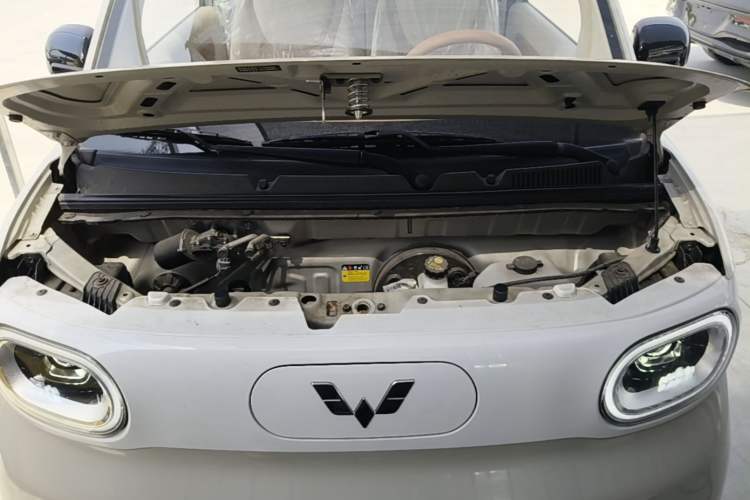 Used Wuling Hongguang MINIEV 2024 3rd Generation 215km Youth Edition Engine Bay