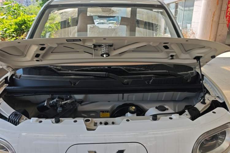 Used Wuling Hongguang MINIEV 2024 3rd Generation 215km Youth Edition Engine Bay