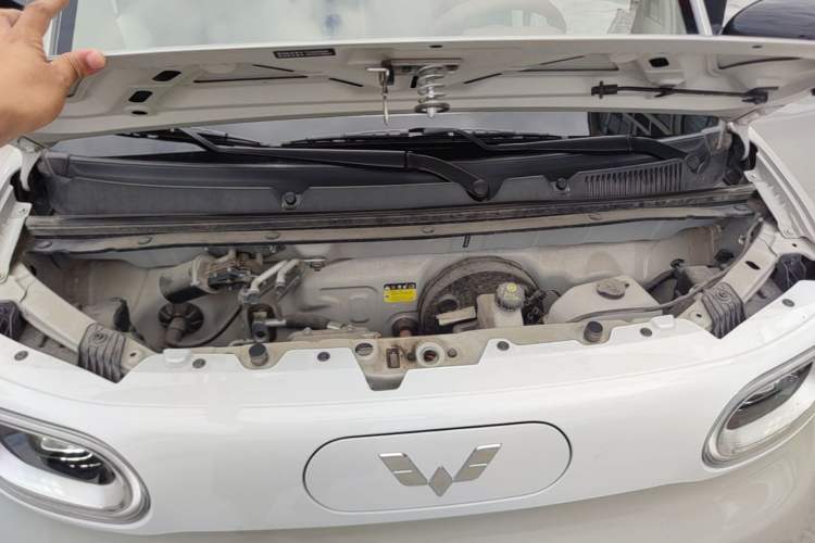 Used Wuling Hongguang MINIEV 2024 3rd Generation 215km Youth Edition Engine Bay