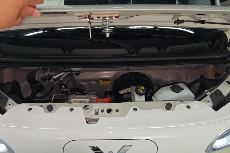 Used Wuling Hongguang MINIEV 2024 3rd Generation 215km Youth Edition Engine Bay