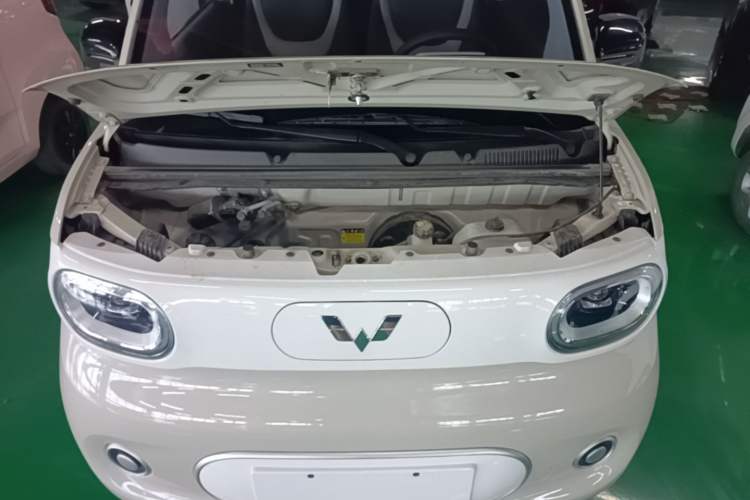 Used Wuling Hongguang MINIEV 2024 3rd Generation 215km Youth Edition Engine Bay