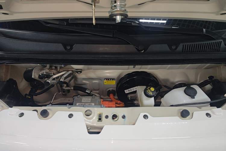 Used Wuling Hongguang MINIEV 2024 3rd Generation 215km Youth Edition Engine Bay