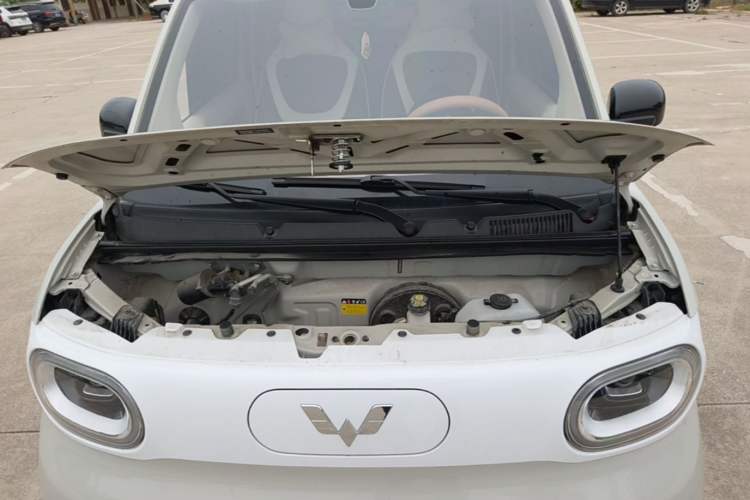 Used Wuling Hongguang MINIEV 2024 3rd Generation 215km Advanced Version Engine Bay