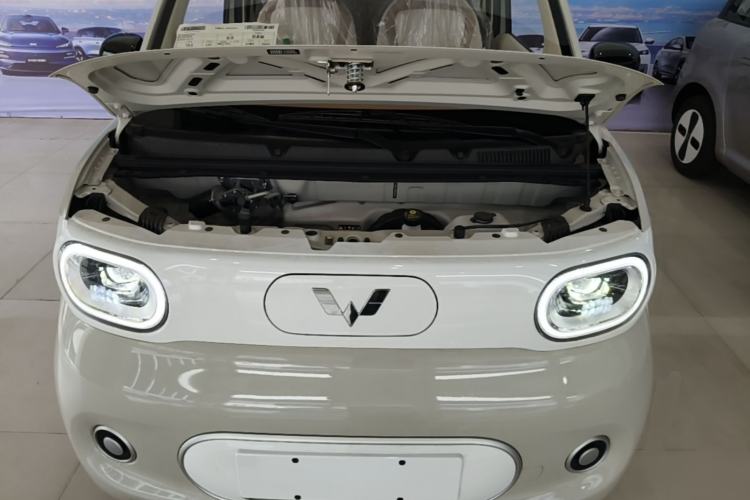 Used Wuling Hongguang MINIEV 2024 3rd Generation 215km Youth Edition Engine Bay