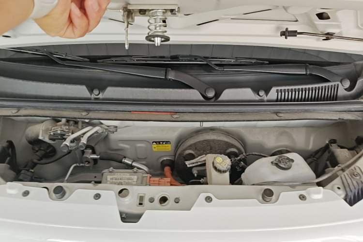 Used Wuling Hongguang MINIEV 2024 3rd Generation 215km Youth Edition Engine Bay