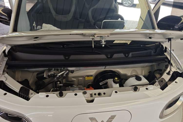 Used Wuling Hongguang MINIEV 2024 3rd Generation 215km Youth Edition Engine Bay
