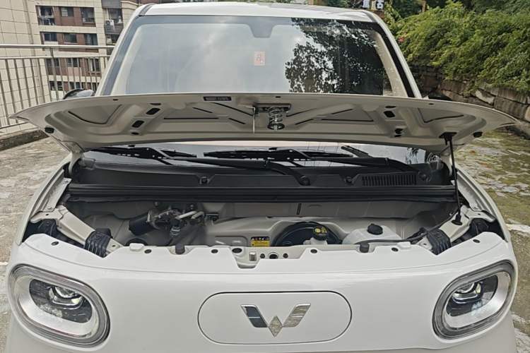 Used Wuling Hongguang MINIEV 2024 3rd Generation 215km Youth Edition Engine Bay