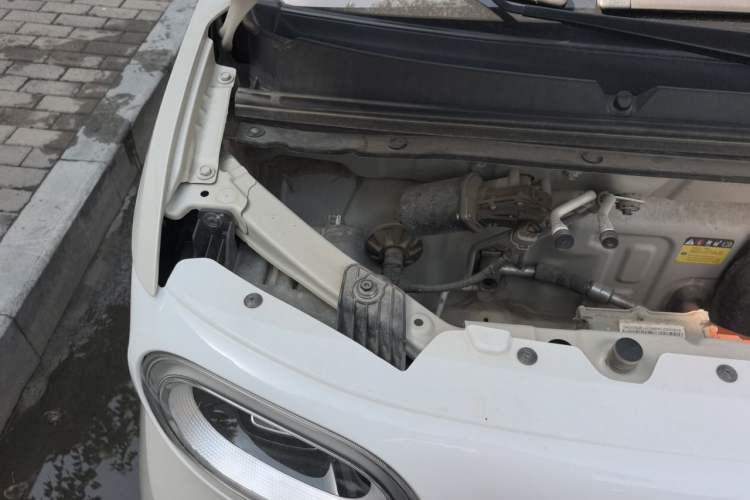 Used Wuling Hongguang MINIEV 2024 3rd Generation 170 km Engine Bay Right