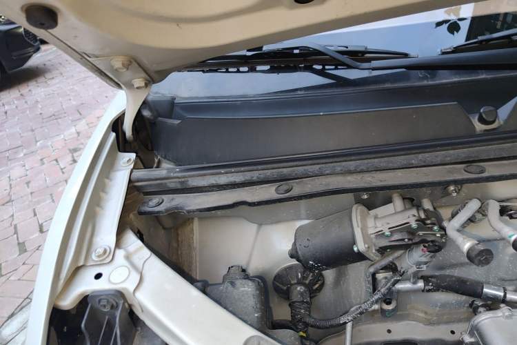 Used Wuling Hongguang MINIEV 2024 3rd Generation 215km Youth Edition Engine Bay Right