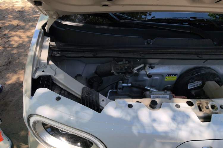 Used Wuling Hongguang MINIEV 2024 3rd Generation 215km Youth Edition Engine Bay Right