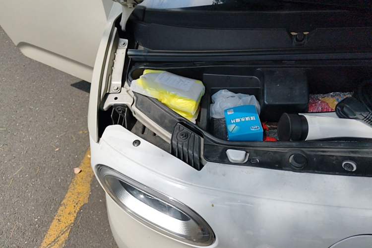 Used Wuling Hongguang MINIEV 2024 3rd Generation 215km Youth Edition Engine Bay Right
