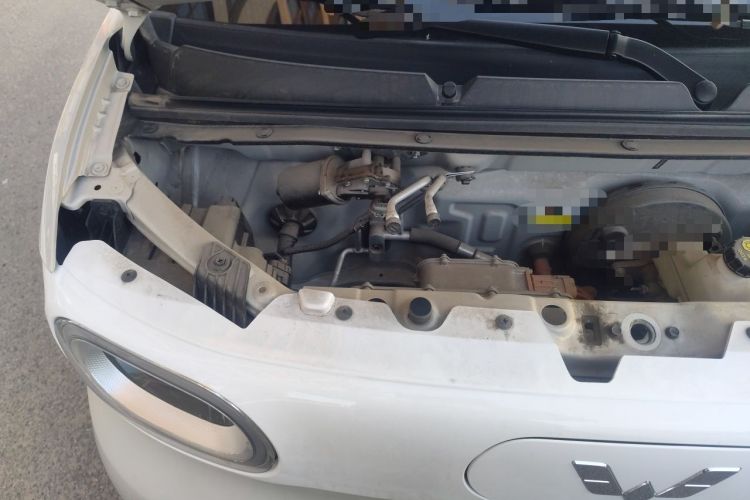 Used Wuling Hongguang MINIEV 2024 3rd Generation 215km Youth Edition Engine Bay Right