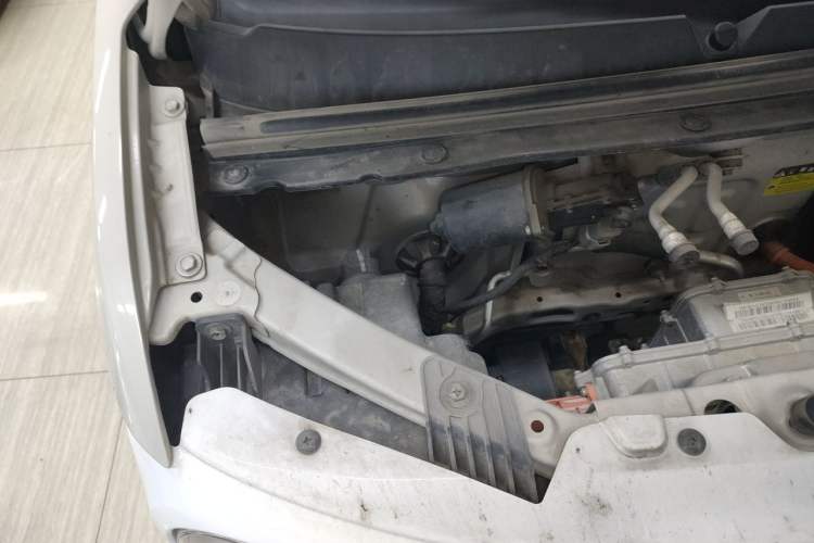Used Wuling Hongguang MINIEV 2024 3rd Generation 170 km Engine Bay Right