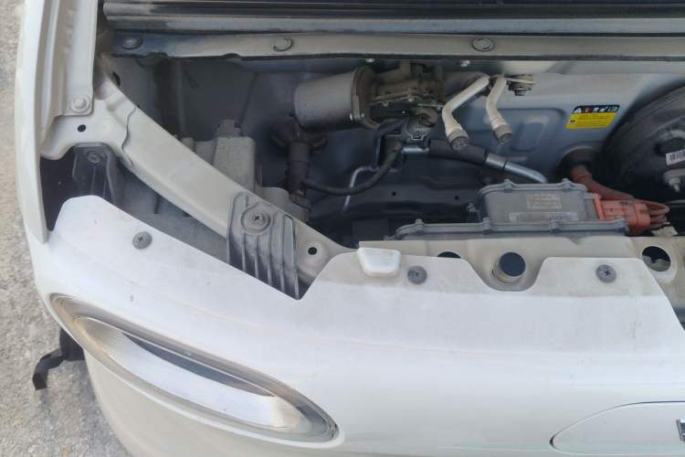 Used Wuling Hongguang MINIEV 2024 3rd Generation 215km Advanced Version Engine Bay Right