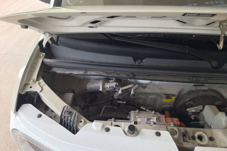 Used Wuling Hongguang MINIEV 2024 3rd Generation 215km Youth Edition Engine Bay Right