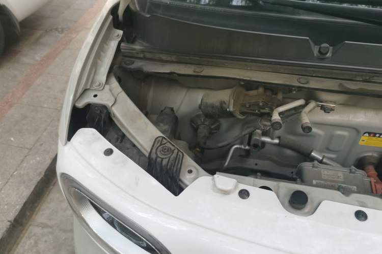 Used Wuling Hongguang MINIEV 2024 3rd Generation 215km Youth Edition Engine Bay Right